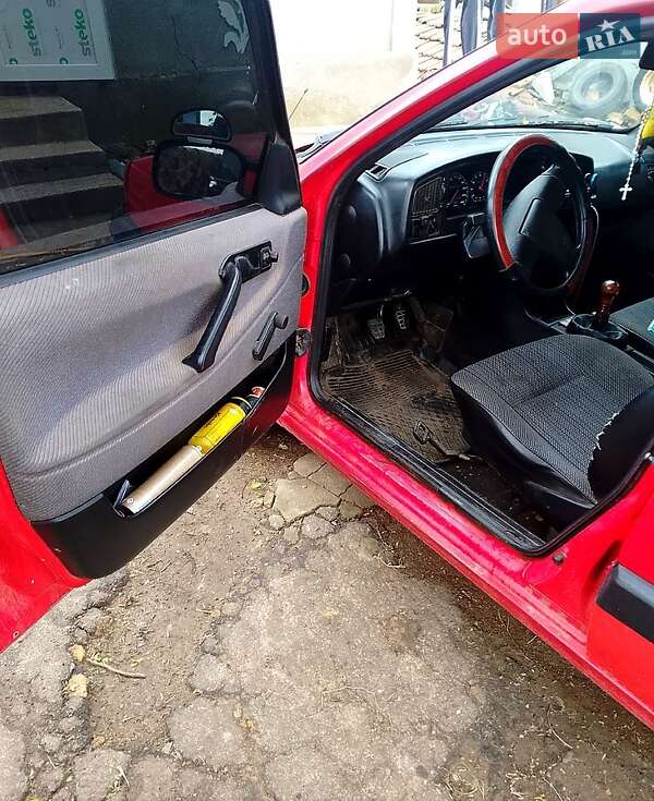 Седан Volkswagen Passat 1988 в Одессе