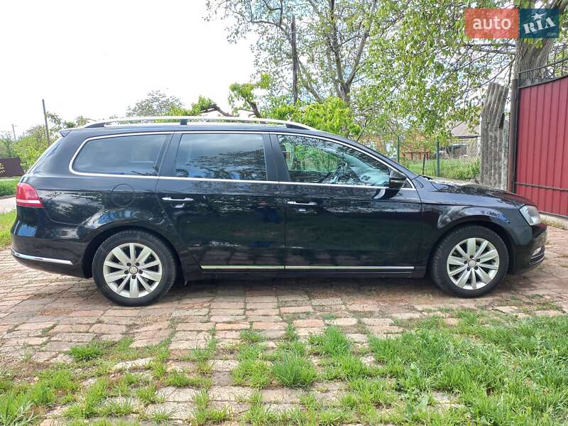 Універсал Volkswagen Passat 2011 в Марганці
