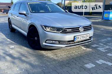 Универсал Volkswagen Passat 2017 в Староконстантинове