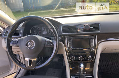 Седан Volkswagen Passat 2015 в Украинке