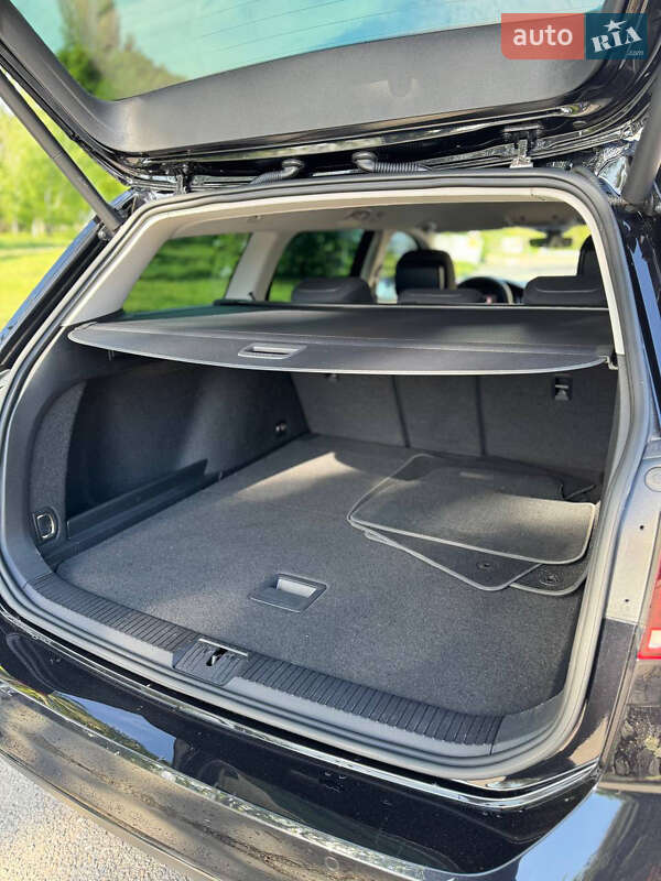 Универсал Volkswagen Passat 2019 в Запорожье