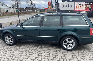 Седан Volkswagen Passat 2002 в Белогорье