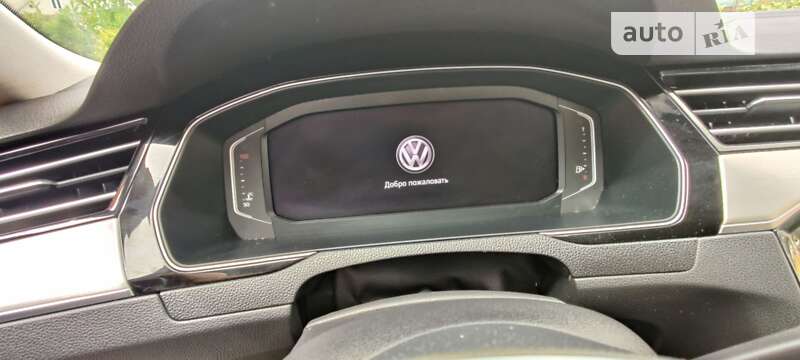 Универсал Volkswagen Passat 2019 в Харькове