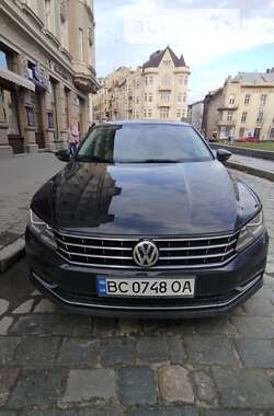 Седан Volkswagen Passat 2016 в Львове