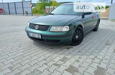 Седан Volkswagen Passat 1997 в Кременці