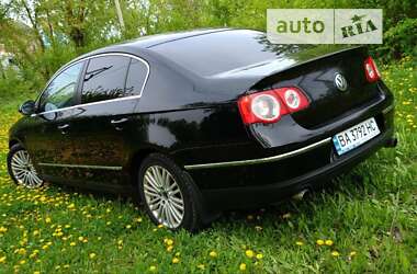 Седан Volkswagen Passat 2006 в Хмельницком