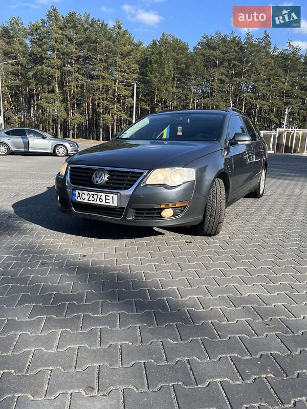 Универсал Volkswagen Passat 2008 в Маневичах