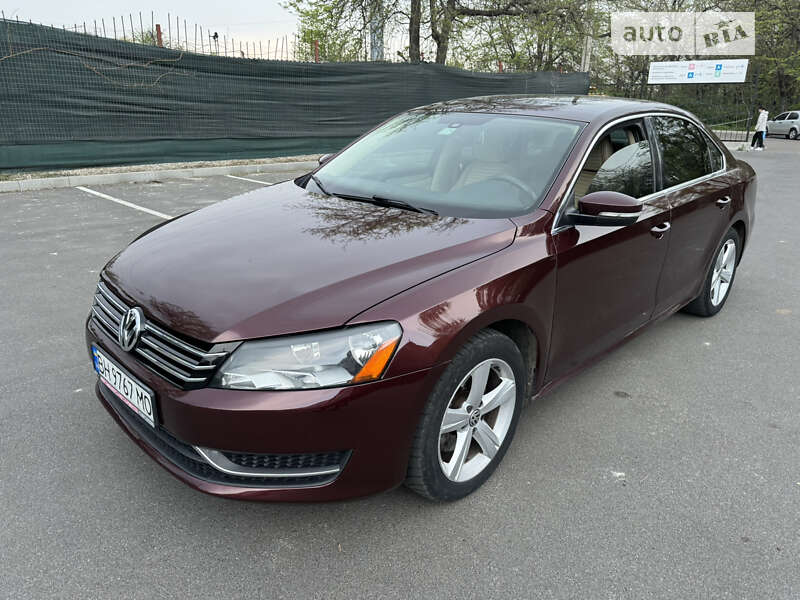 Седан Volkswagen Passat 2012 в Одесі