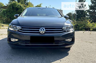 Универсал Volkswagen Passat 2019 в Полтаве