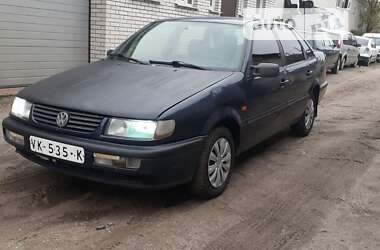 Седан Volkswagen Passat 1994 в Киеве