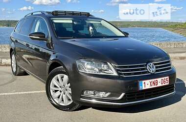 Универсал Volkswagen Passat 2011 в Ивано-Франковске