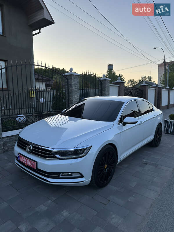 Седан Volkswagen Passat 2018 в Мукачево