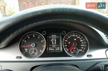 Седан Volkswagen Passat 2009 в Львове