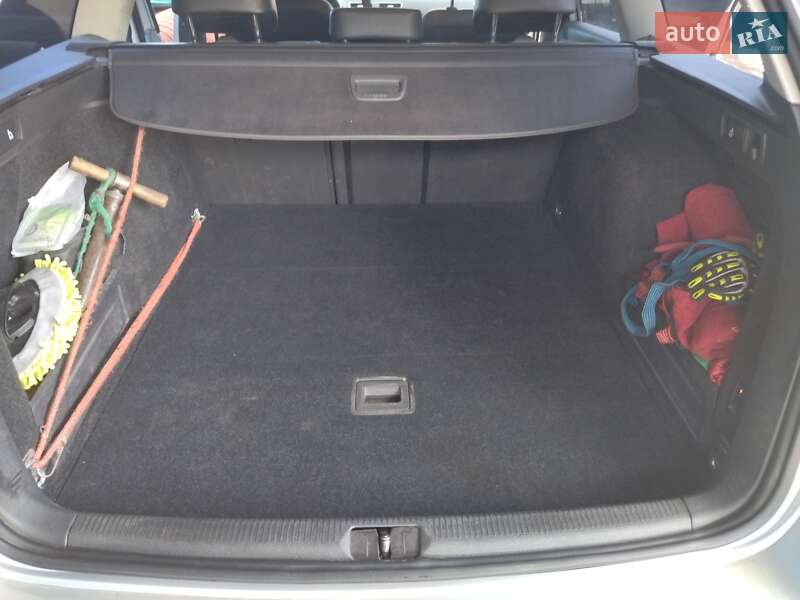 Универсал Volkswagen Passat 2011 в Покровске