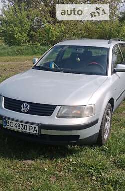 Универсал Volkswagen Passat 1999 в Стрые