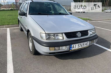 Универсал Volkswagen Passat 1996 в Киеве