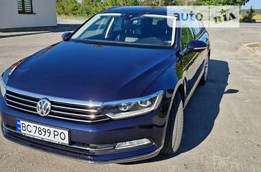 Универсал Volkswagen Passat 2016 в Жовкве