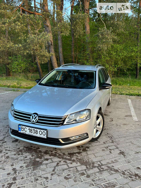 Универсал Volkswagen Passat 2014 в Яворове