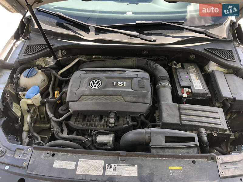 Седан Volkswagen Passat 2014 в Здолбунове