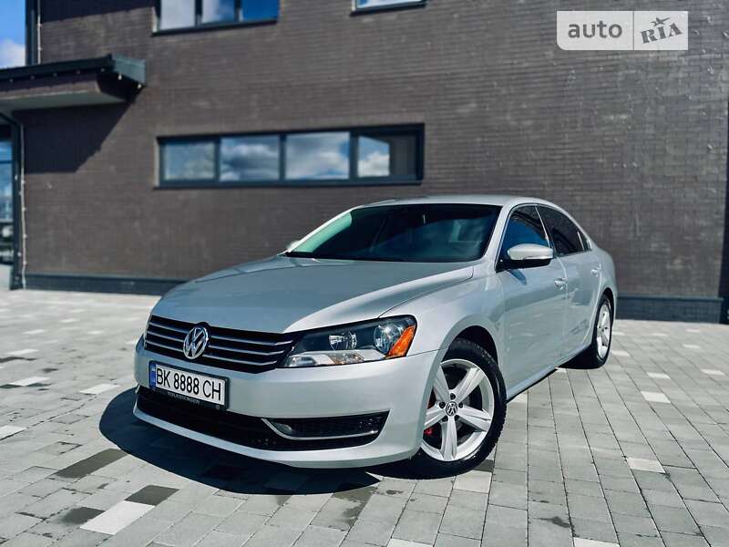 Седан Volkswagen Passat 2014 в Рокитном