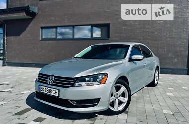 Седан Volkswagen Passat 2014 в Рокитном