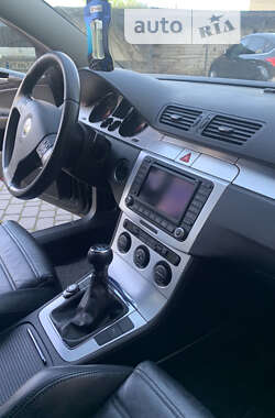 Универсал Volkswagen Passat 2005 в Надворной