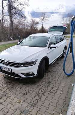 Універсал Volkswagen Passat 2019 в Володимир-Волинському