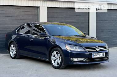 Седан Volkswagen Passat 2013 в Тернополі