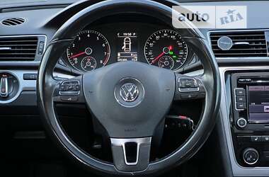 Седан Volkswagen Passat 2013 в Тернополі