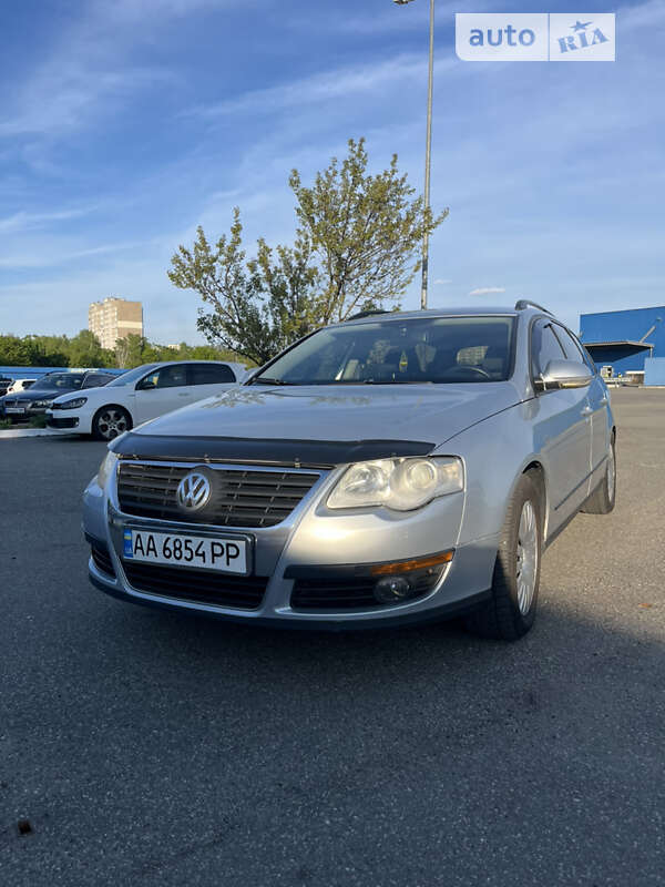 Універсал Volkswagen Passat 2007 в Києві