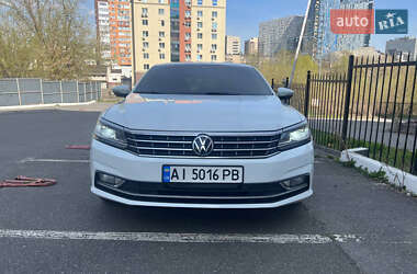 Седан Volkswagen Passat 2017 в Харькове