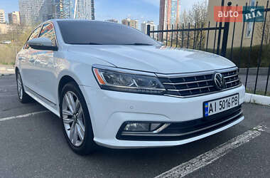 Седан Volkswagen Passat 2017 в 