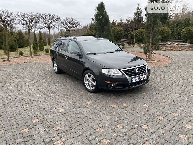 Универсал Volkswagen Passat 2006 в Житомире