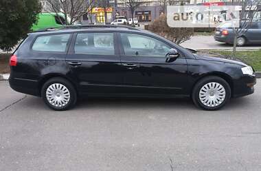 Универсал Volkswagen Passat 2009 в Калуше