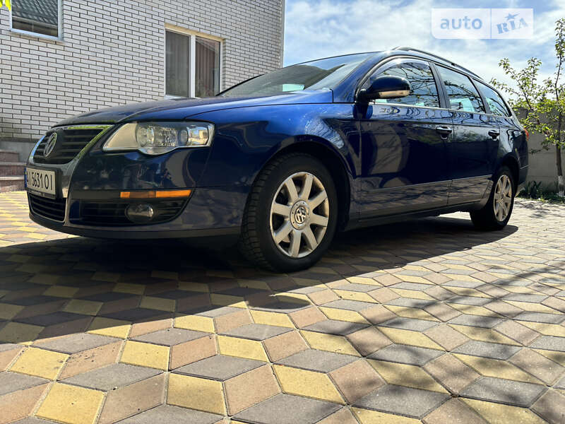 Универсал Volkswagen Passat 2008 в Киеве