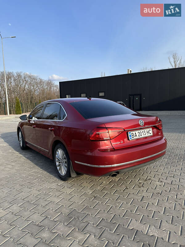 Седан Volkswagen Passat 2016 в Кременчуге