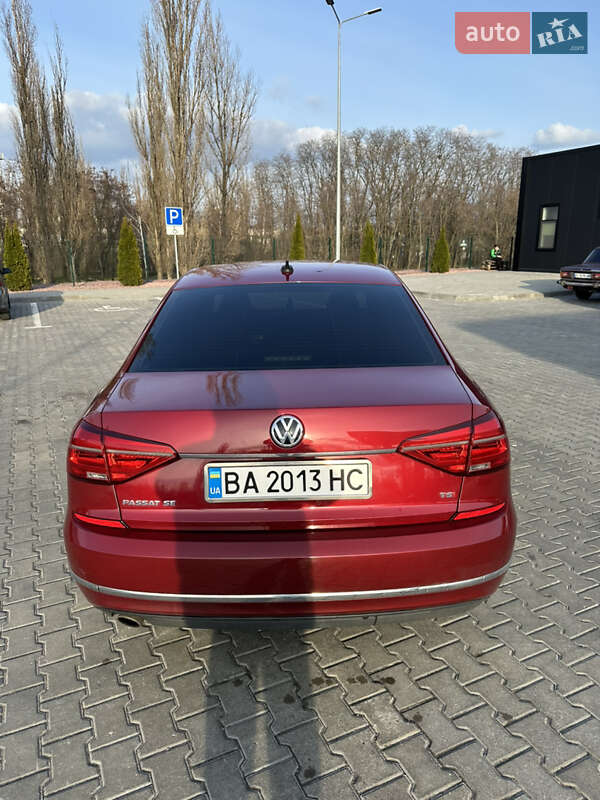 Седан Volkswagen Passat 2016 в Кременчуге