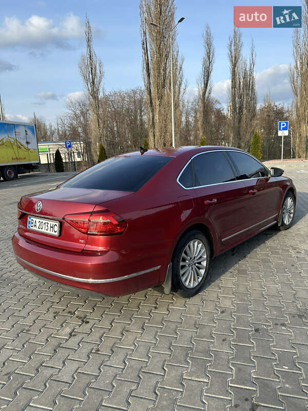 Седан Volkswagen Passat 2016 в Кременчуге