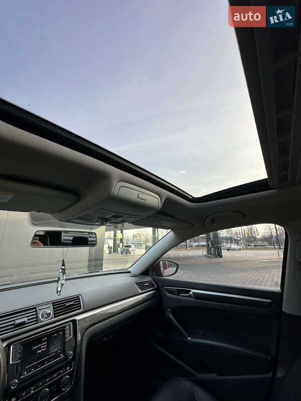 Седан Volkswagen Passat 2016 в Кременчуге