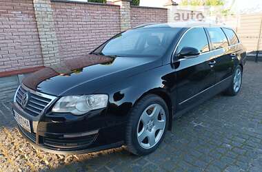 Универсал Volkswagen Passat 2005 в Житомире