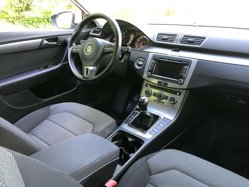 Универсал Volkswagen Passat 2013 в Галиче