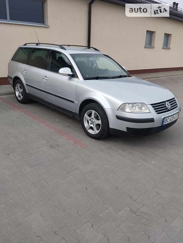 Универсал Volkswagen Passat 2004 в Стрые