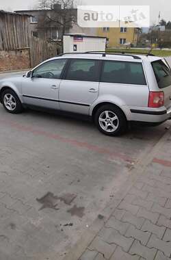 Универсал Volkswagen Passat 2004 в Стрые