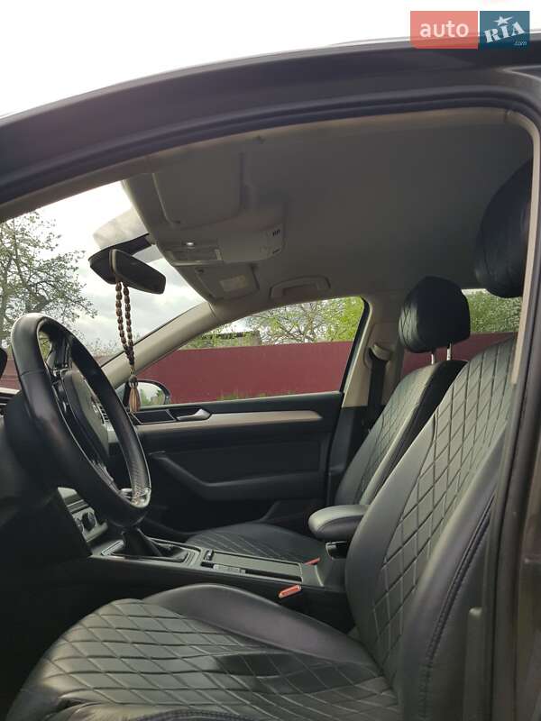 Универсал Volkswagen Passat 2015 в Александрие