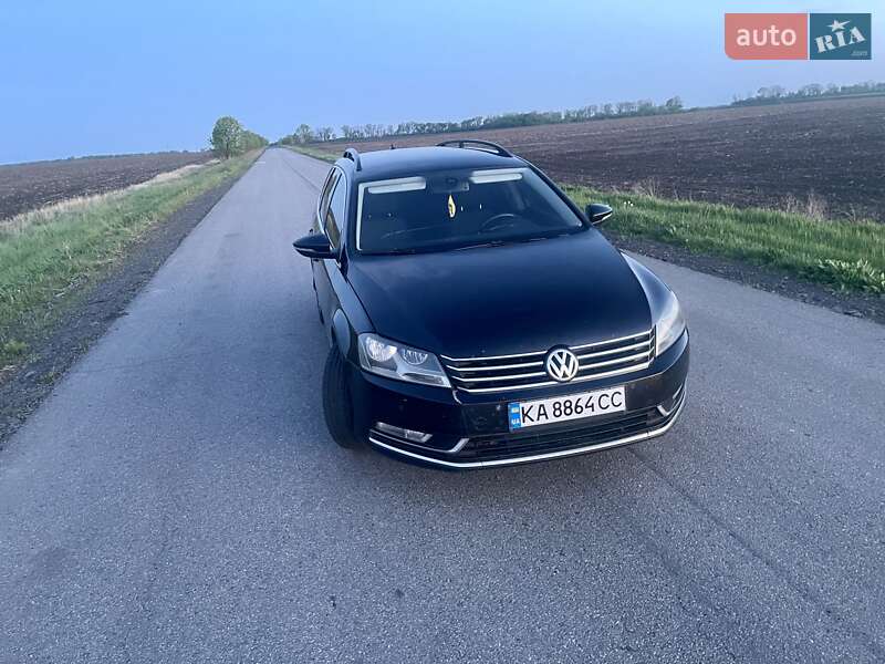 Универсал Volkswagen Passat 2012 в Карловке