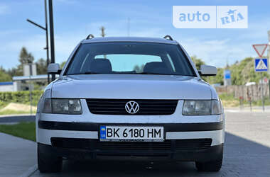 Универсал Volkswagen Passat 1998 в Луцке
