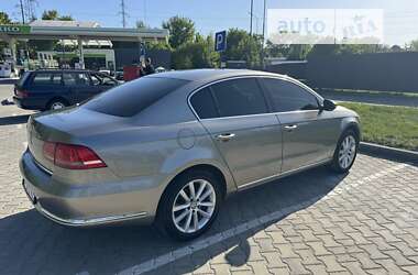 Седан Volkswagen Passat 2012 в Запоріжжі