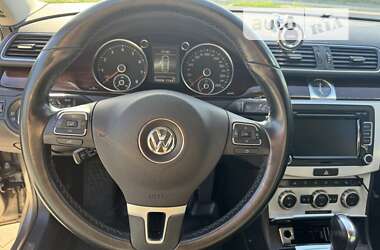 Седан Volkswagen Passat 2012 в Запоріжжі