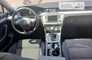 Седан Volkswagen Passat 2016 в Умани