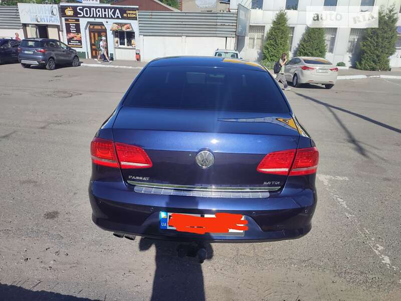 Седан Volkswagen Passat 2012 в Полтаве